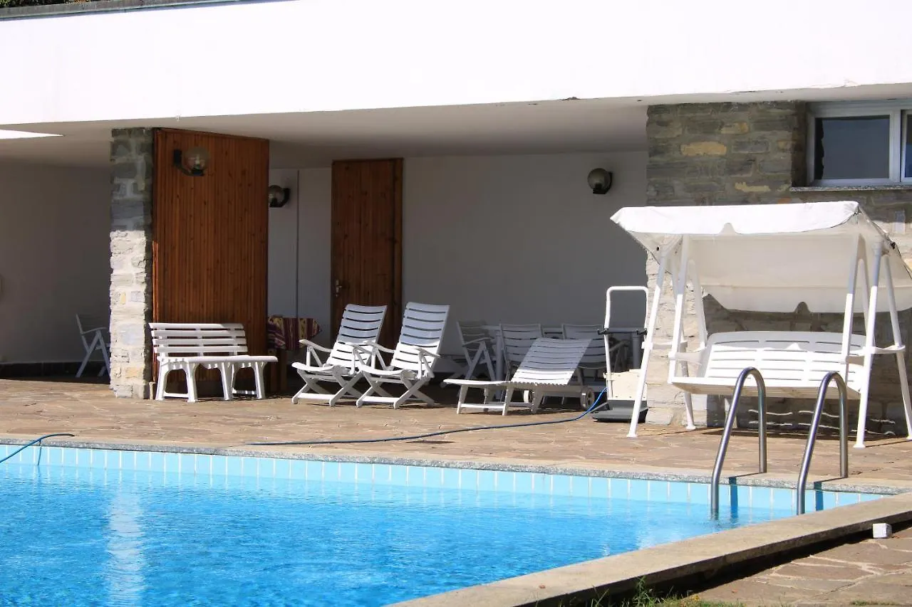 Luxury Villa With Pool And Tennis Court Cavallasca