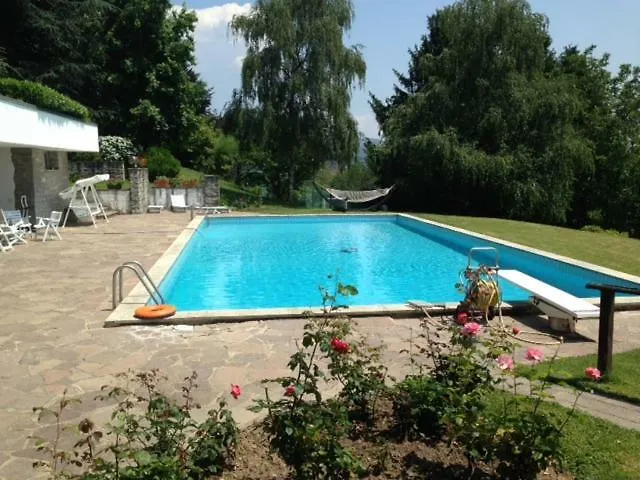 Luxury Villa With Pool And Tennis Court Cavallasca